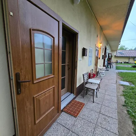 Neptun Apartmán *
